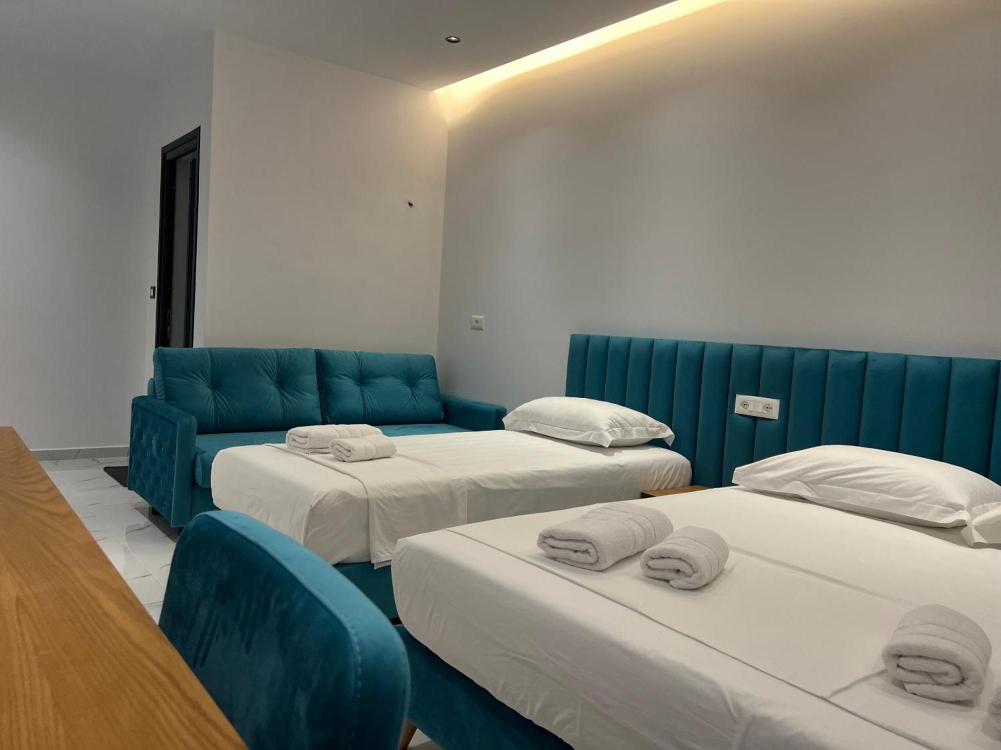Center & Pool Ksamil