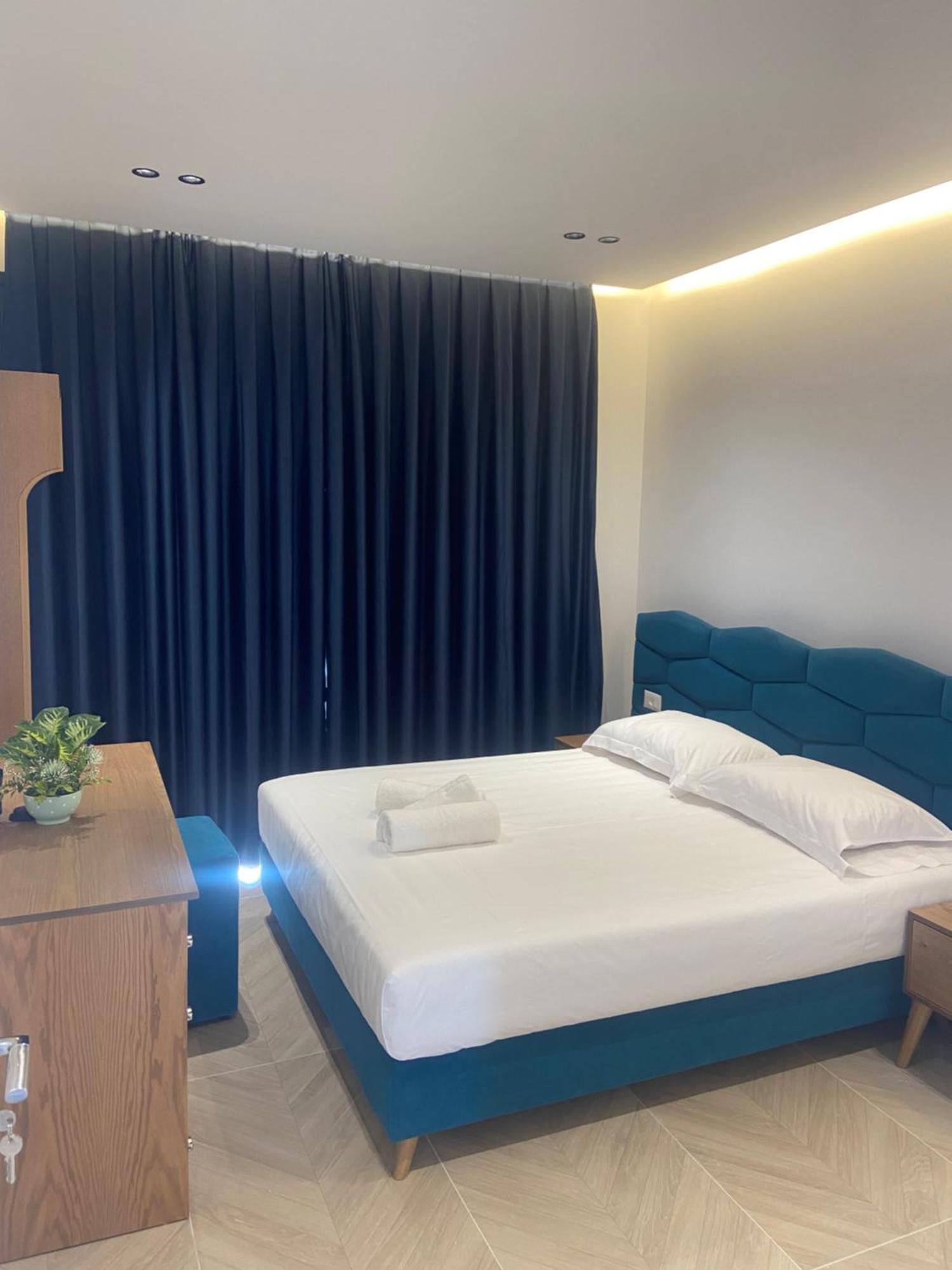 Center & Pool Ksamil